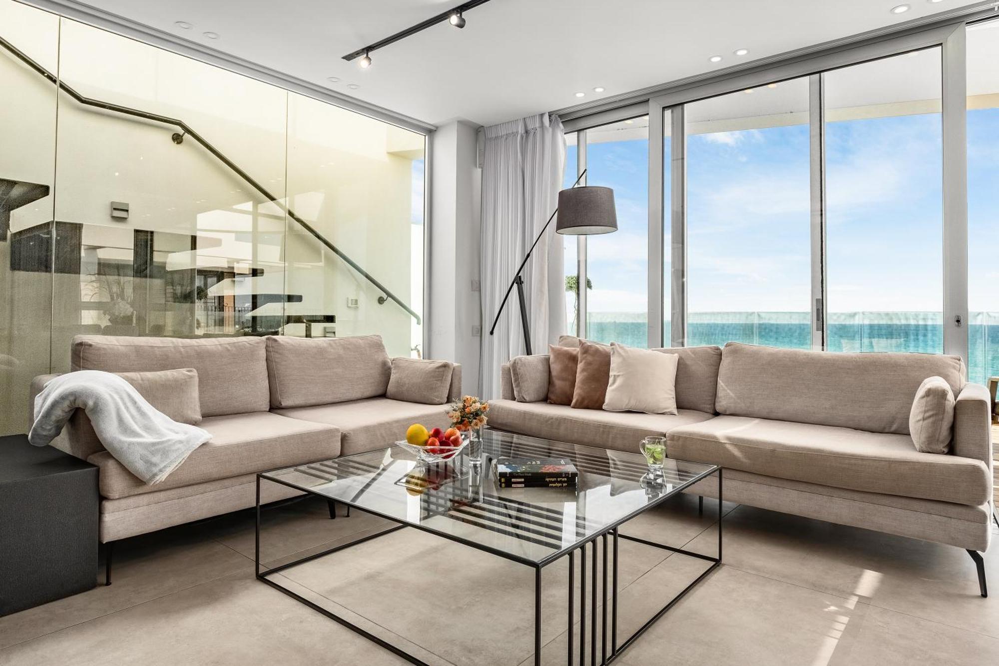 Penthouse 3Br + Roof Top + Parking - On The Beach Haifa Exterior foto